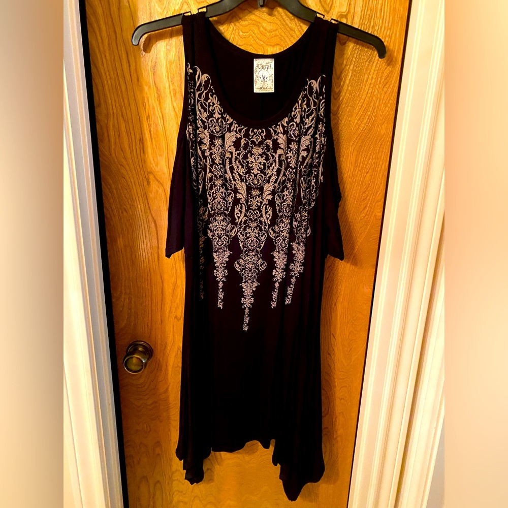 Ladies size 3X top.
